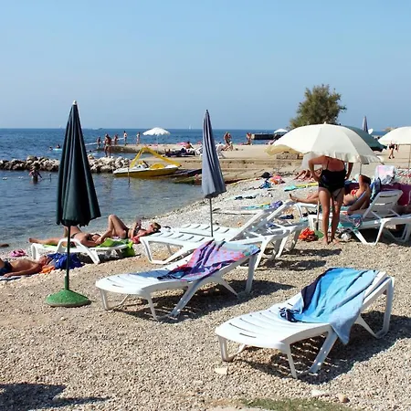 With Parking Space - 7042 Porec