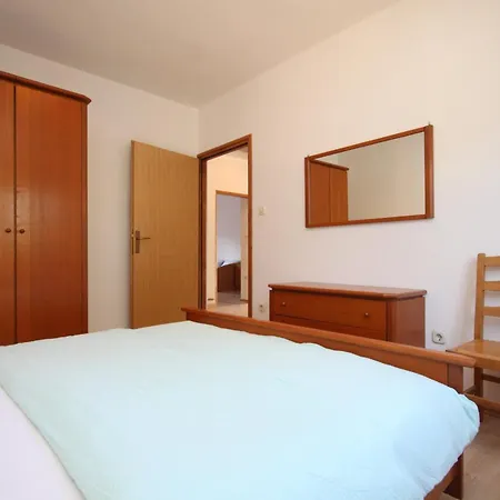 Appartement With Parking Space - 7042 Poreč