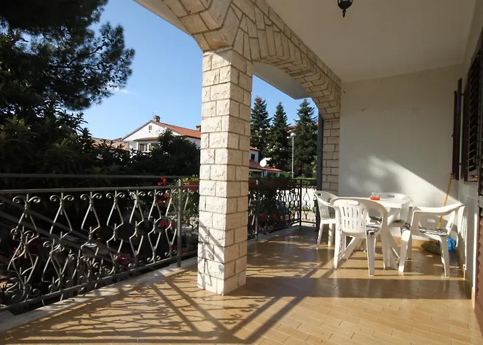 아파트 With Parking Space - 7042